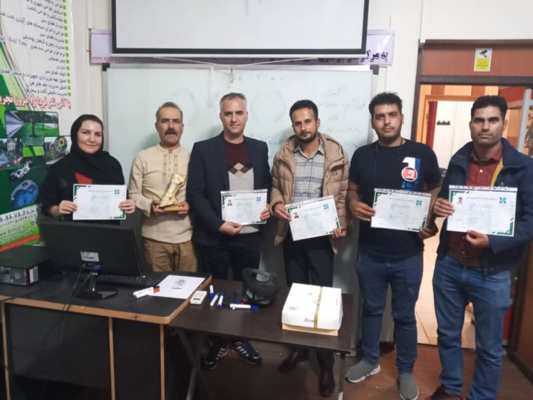 برگزاری دوره نعل بندی 